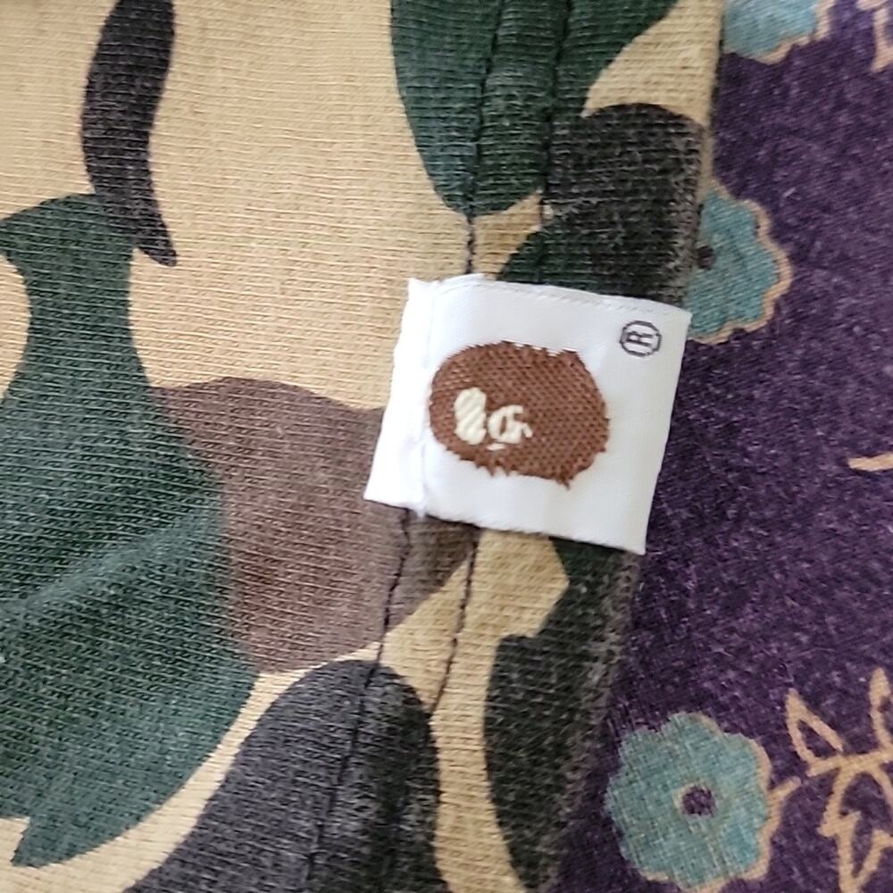 A Bathing Ape Graphic Tee - Picture 5 of 9